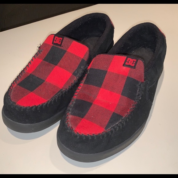 dc shoes slippers